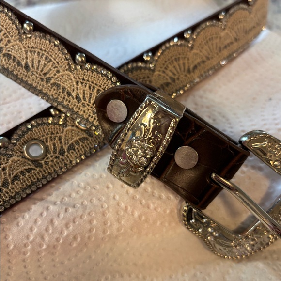 Cowgirl Angel Ranch youth ivory lace western wear leather belt size xl 14 16 - Picture 7 of 7